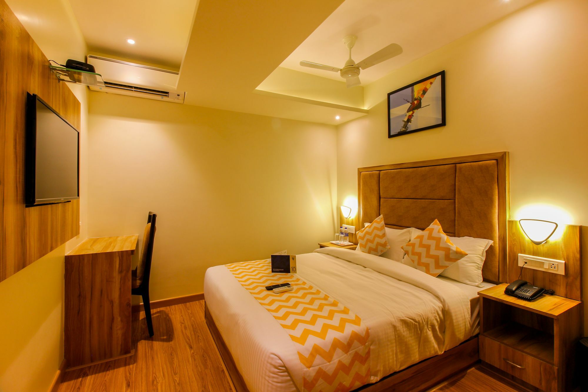 Fluorescent By Bizzgrow Hotels International Airport - Formerly Known As Byaris International Mumbai Exterior photo